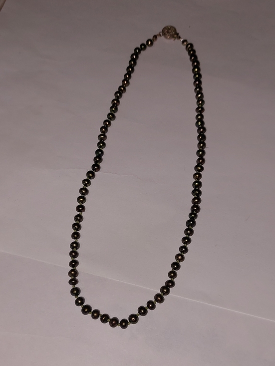 None Jewelry - Classic Gray Iridesint  Pearl Bead Necklace - Women Jewelry